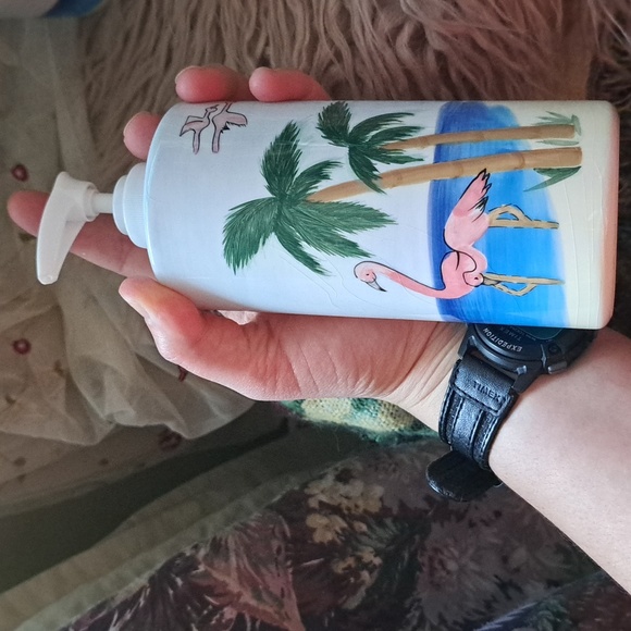 Young's Ceramic Tropical Flamingo Bathroom 4 Piece Set Soap Dish Toothbrush Cup - Picture 7 of 8